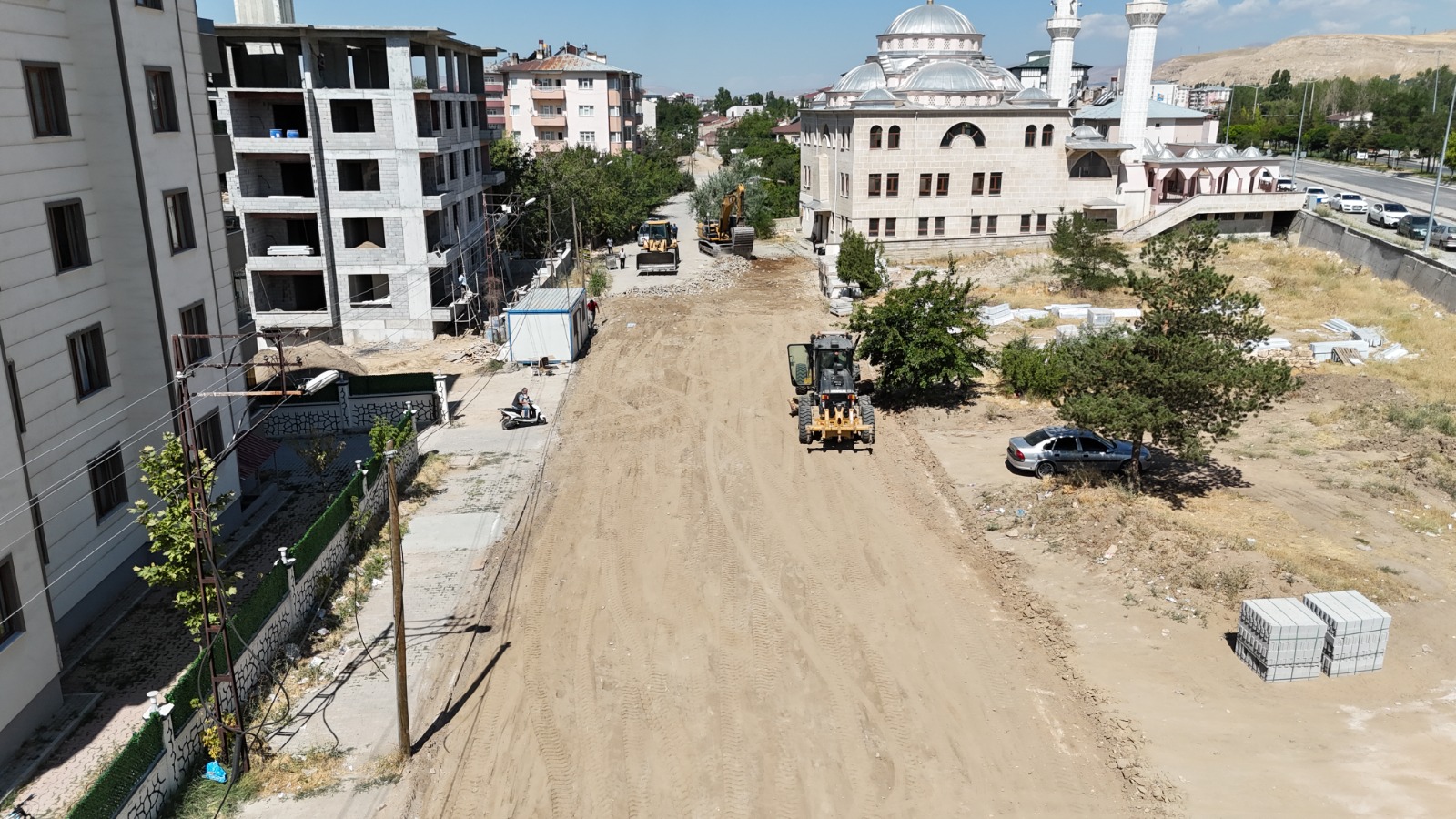 Kanterler Sokak’ta Asfalt Öncesi Yol Çalışmaları Sürüyor