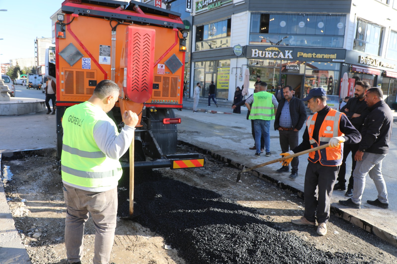 Asphalt Patching Work Carried Out in Cami Kebir Neighborhood