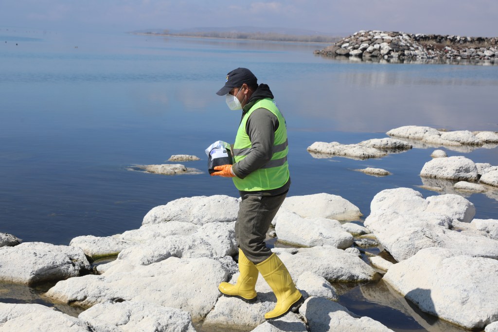 ERCIŞ MUNICIPALITY TAKES MEASURES FOR THE SUMMER MONTHS: PEST CONTROL WORK HAS BEGUN