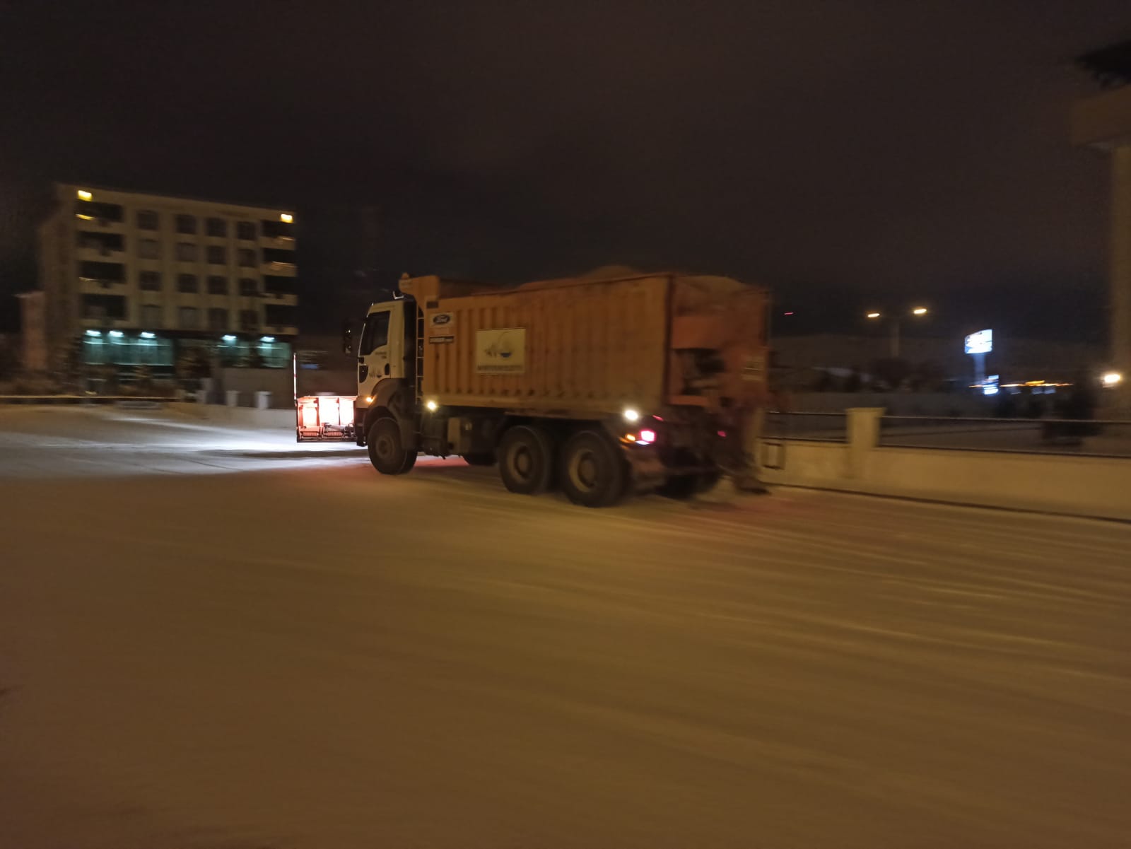 Snow clearing efforts continue uninterrupted