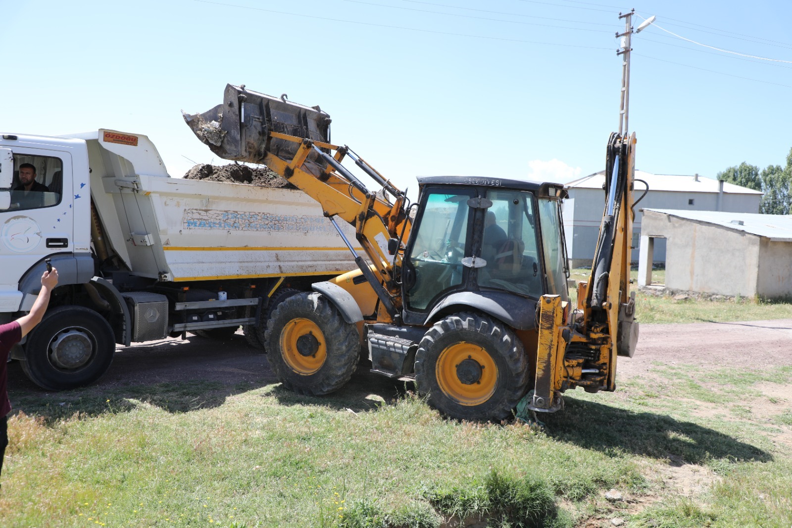 COMPREHENSIVE CLEANING WORKS CONTINUE